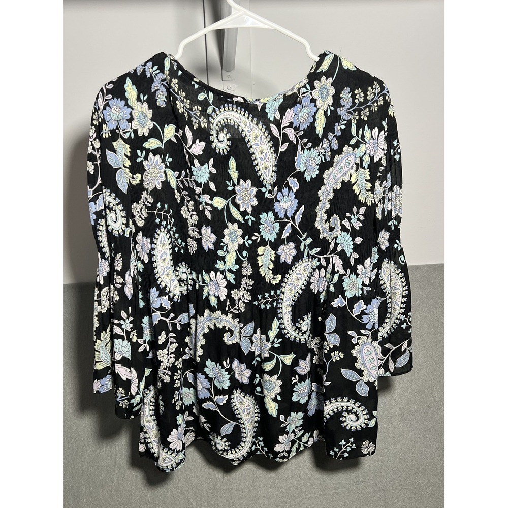 Floral & Ivy Women's Black Paisley Floral Crinkle Blouse Top Size S Small V-Neck - Picture 5 of 5
